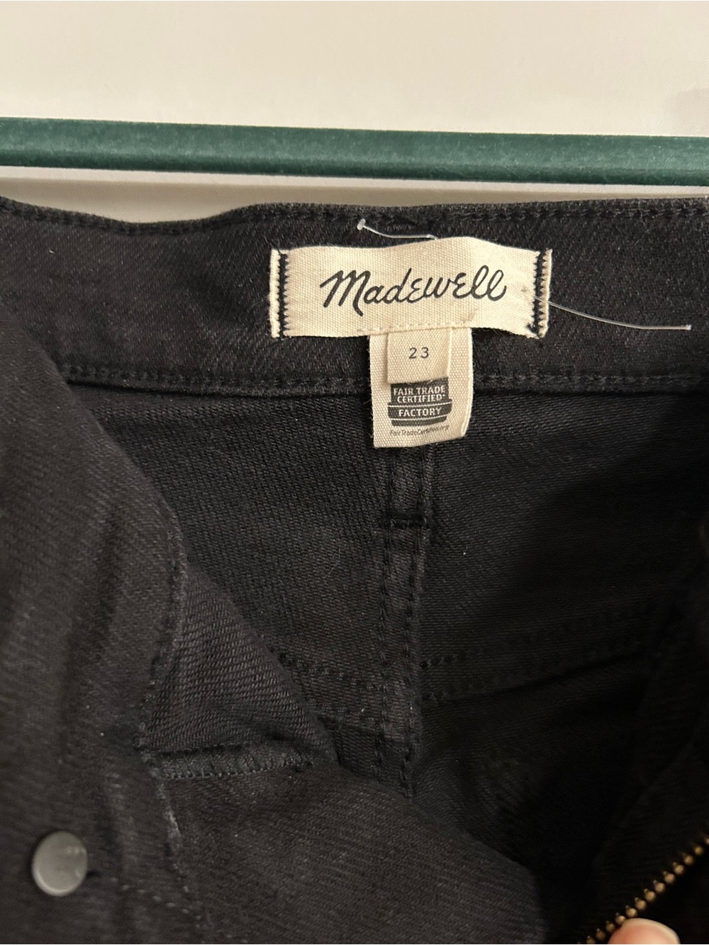 Madewell Women's Black Capri Jeans - Picture 5 of 8